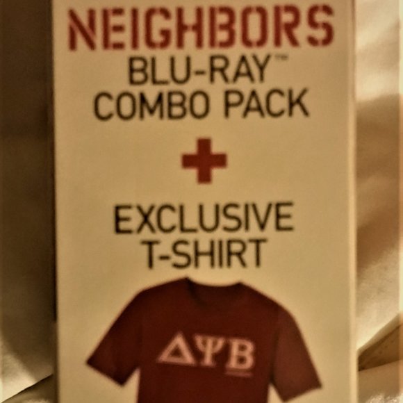 Neighbors collector box set, blue ray, DVD, digital HD + limited edition T- shrt - Picture 6 of 6